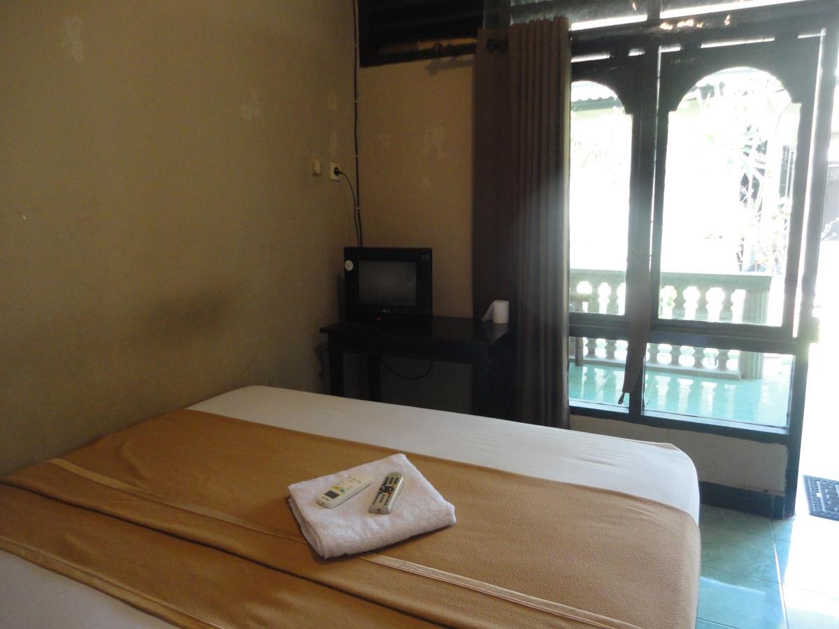 Pakuna Beach Senggigi Exterior foto